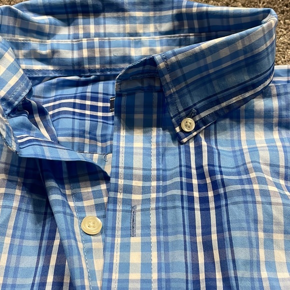 Men’s Izod button down - Picture 3 of 8